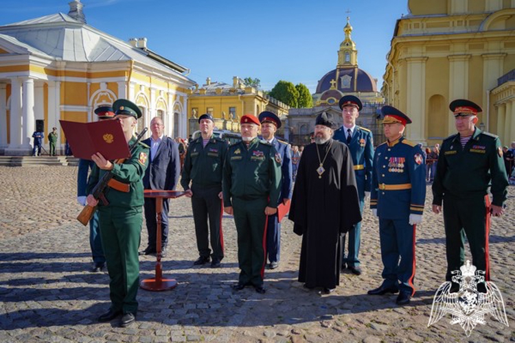 Вологодские первокурсники Военной академии Росгвардии приняли Военную присягу в Санкт-Петербурге (ВИДЕО)