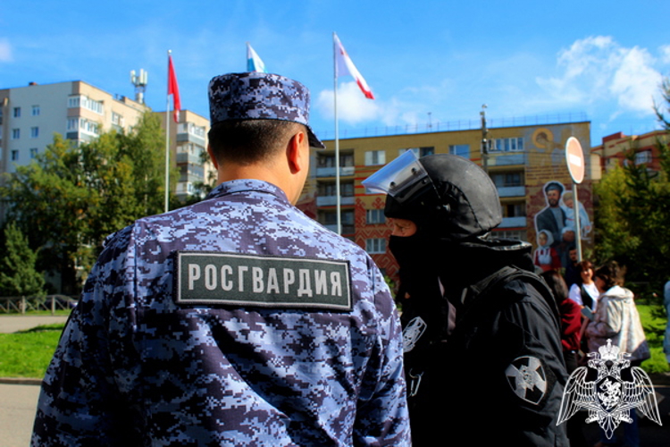 Вологодские росгвардейцы приняли участие в межведомственных учениях по обеспечению безопасности при проведении выборов
