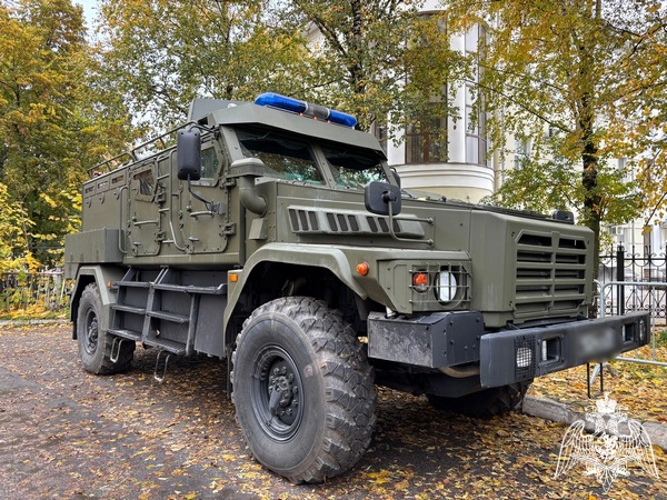В Вологодской области росгвардейцы рассказали о своей профессии на ярмарке вакансий «День карьеры молодежи»