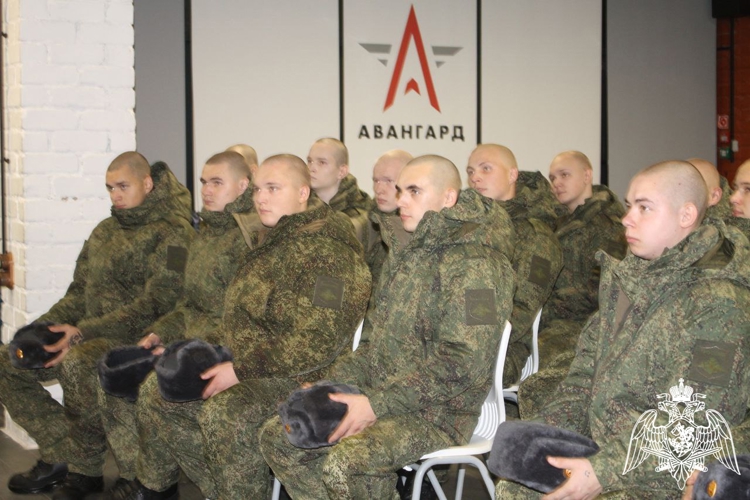 Вологодские росгвардейцы рассказали о службе в ведомстве будущим призывникам