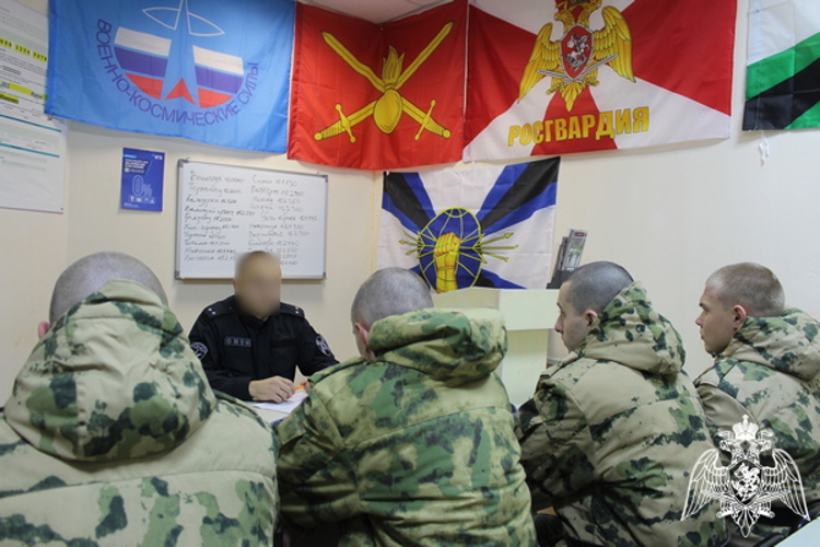 В Вологде прошла еще одна отправка юношей для прохождения военной службы в Северо-Западный округ Росгвардии