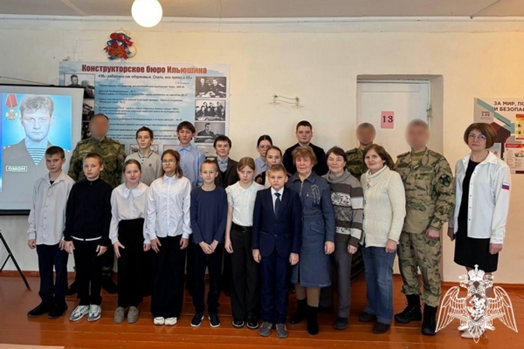 Вологодские росгвардейцы провели мероприятия, посвященные памяти сотрудника ОМОН, погибшего при исполнении служебного долга