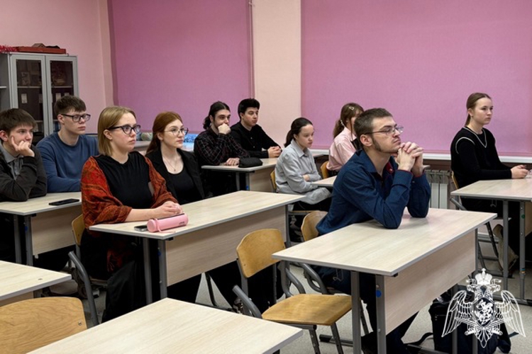 Росгвардейцы провели для школьников «Урок Мужества», посвященный полному снятию блокады Ленинграда