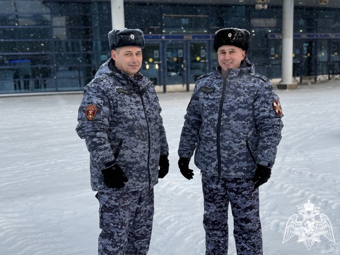 В Череповце сотрудники Росгвардии обеспечили безопасность хоккейного матча «Северсталь» - «Динамо»