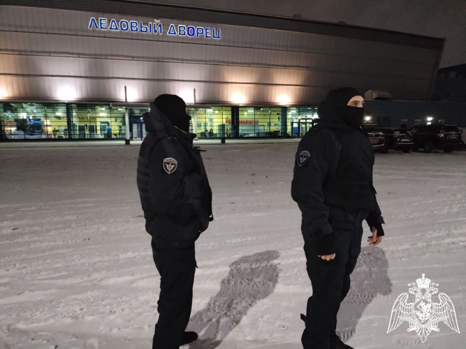 В Череповце сотрудники Росгвардии обеспечили безопасность хоккейного матча «Северсталь» - «Динамо Минск»