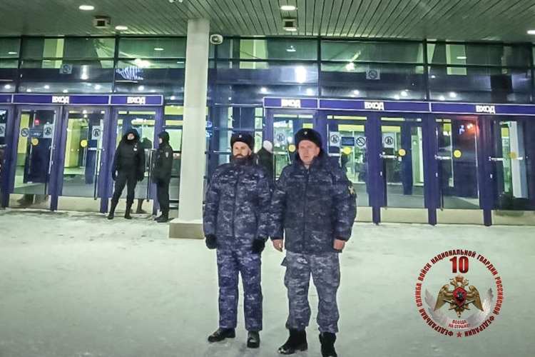 В Череповце сотрудники Росгвардии обеспечили безопасность хоккейного матча «Северсталь» - «Спартак»
