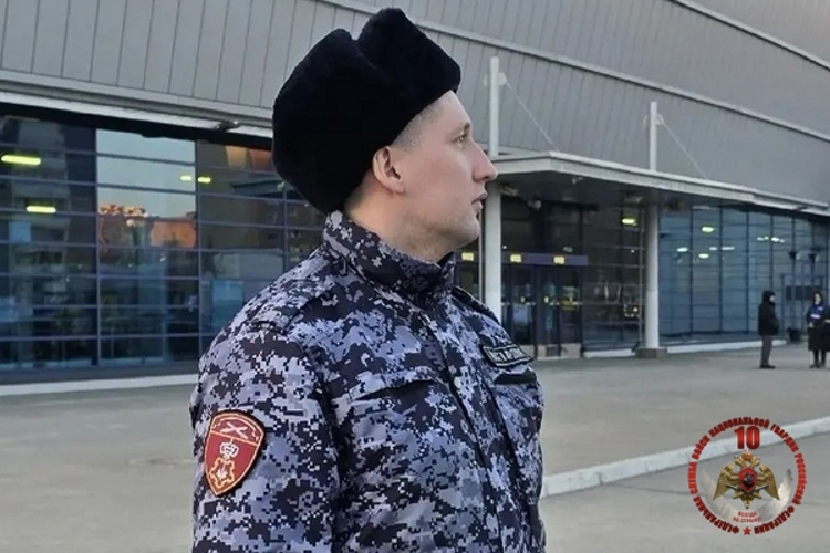 В Череповце сотрудники Росгвардии обеспечили безопасность хоккейного матча «Северсталь» - «Торпедо»