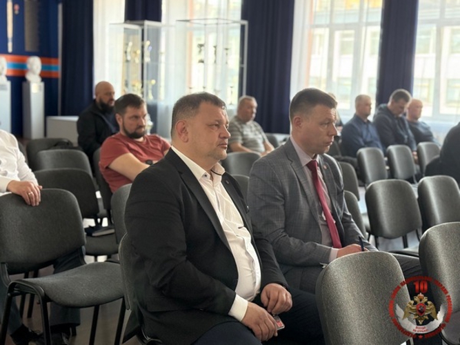 В Вологде росгвардейцы обсудили качество предоставления охранных услуг с частными охранными организациями