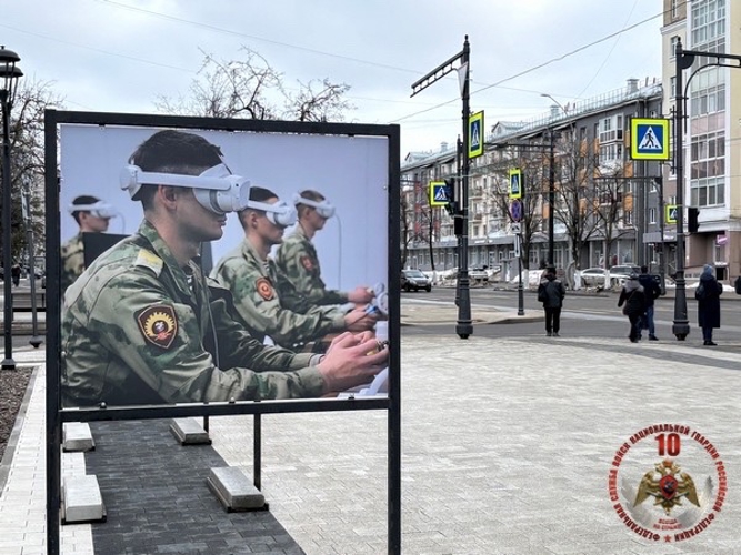В Вологде открылась фотовыставка к 10-летию Росгвардии