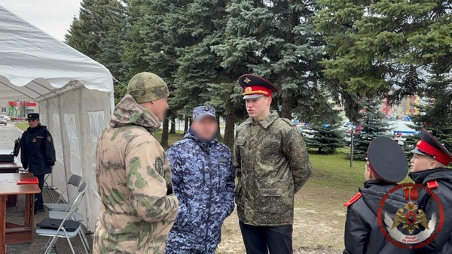Сотрудники Управления Росгвардии по Вологодской области стали участниками патриотического автопробега, посвященного Дню Победы  
