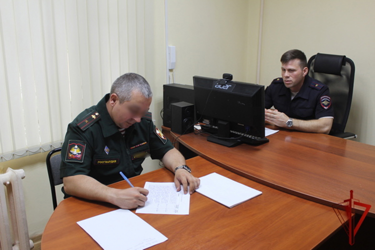 В Вологде представители Росгвардии и УМВД обсудили взаимодействие по профилактике мошенничеств