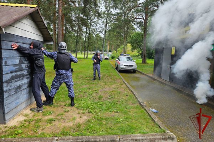 Вологодские росгвардейцы приняли участие в окружном этапе Всероссийского конкурса профессионального мастерства среди сотрудников вневедомственной охраны Росгвардии