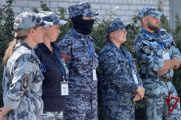 Вологодские росгвардейцы стали серебряными призерами Чемпионата по многоборью кинологов