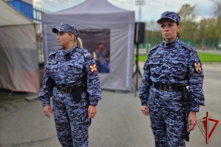В Череповце росгвардейцы обеспечили безопасность футбольного матча