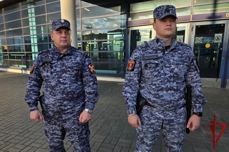 В Череповце сотрудники Росгвардии обеспечили безопасность хоккейного матча «Северсталь» - «Динамо»