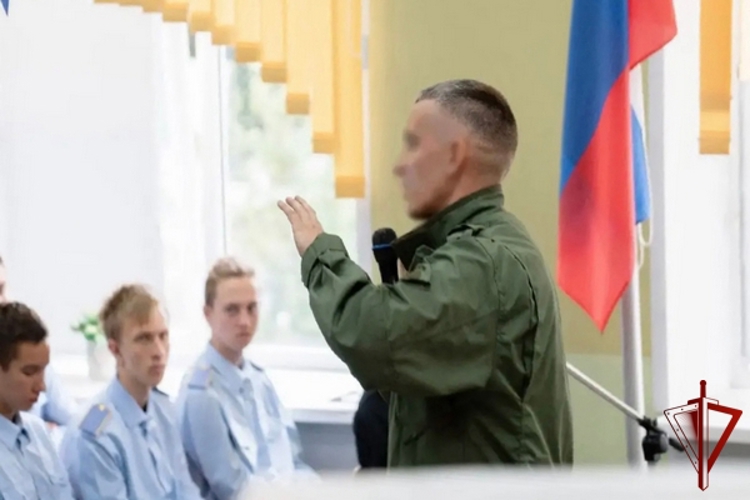 Сотрудники ОМОН «Вымпел» Росгвардии провели занятия для вологодских студентов