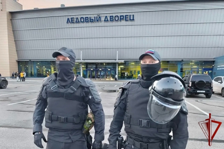 В Череповце росгвардейцы обеспечили безопасность хоккейного матча «Северсталь» - «Автомобилист»