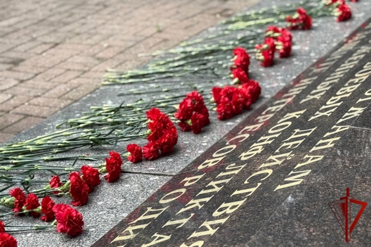 В Вологде росгвардейцы приняли участие в памятном митинге в честь Дня солидарности в борьбе с терроризмом