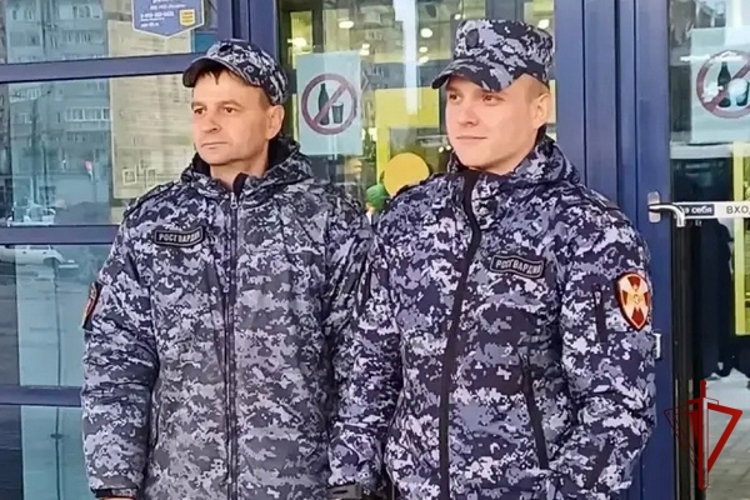 В Череповце росгвардейцы обеспечили безопасность хоккейного матча «Северсталь» - «Адмирал»