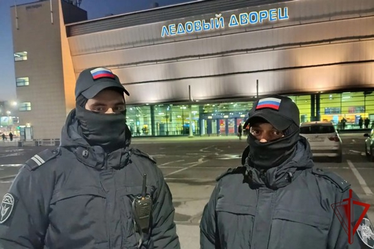 В Череповце росгвардейцы обеспечили безопасность хоккейного матча «Северсталь» - «Шанхайские драконы»