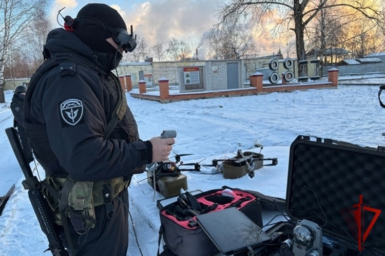 3 октября сотрудники отрядов мобильных особого назначения Росгвардии отмечают свой профессиональный праздник
